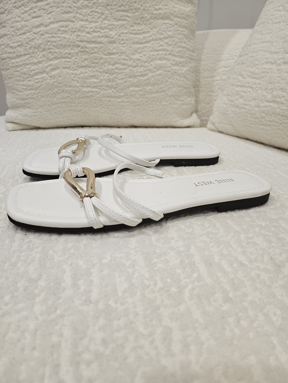 Nine West White Leather Chain-Accent Slide Sandals